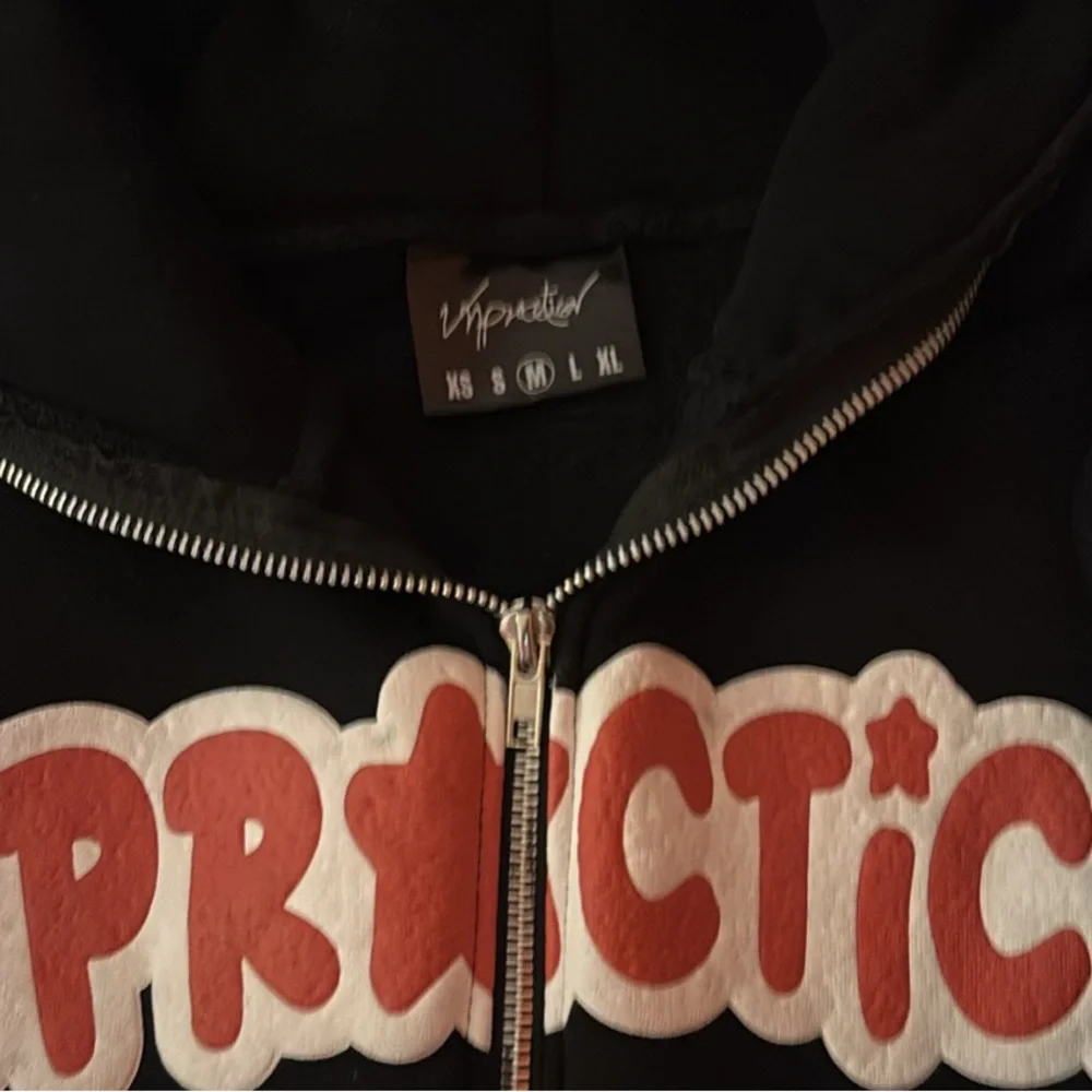 Unpractical jacket - Picture 2 of 2